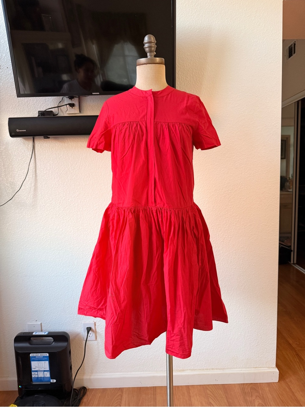 BCBG Bright Red Short Sleeve Tiered Dress